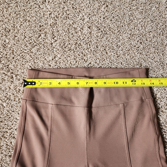 Athleta Delancey straight cargo pant. Size Small. - Picture 8 of 10